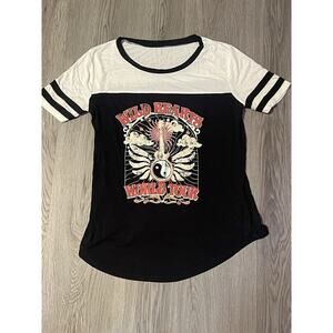 Vintage Y2K No Boundaries Women’s Graphic Tee Shirt 2000’s Wild Hearts small